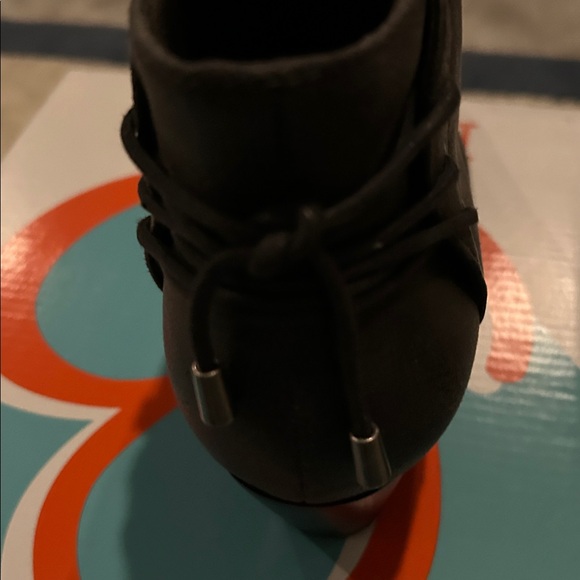 BareTraps Women's Dark Gray  Ankle Booties - Picture 4 of 8